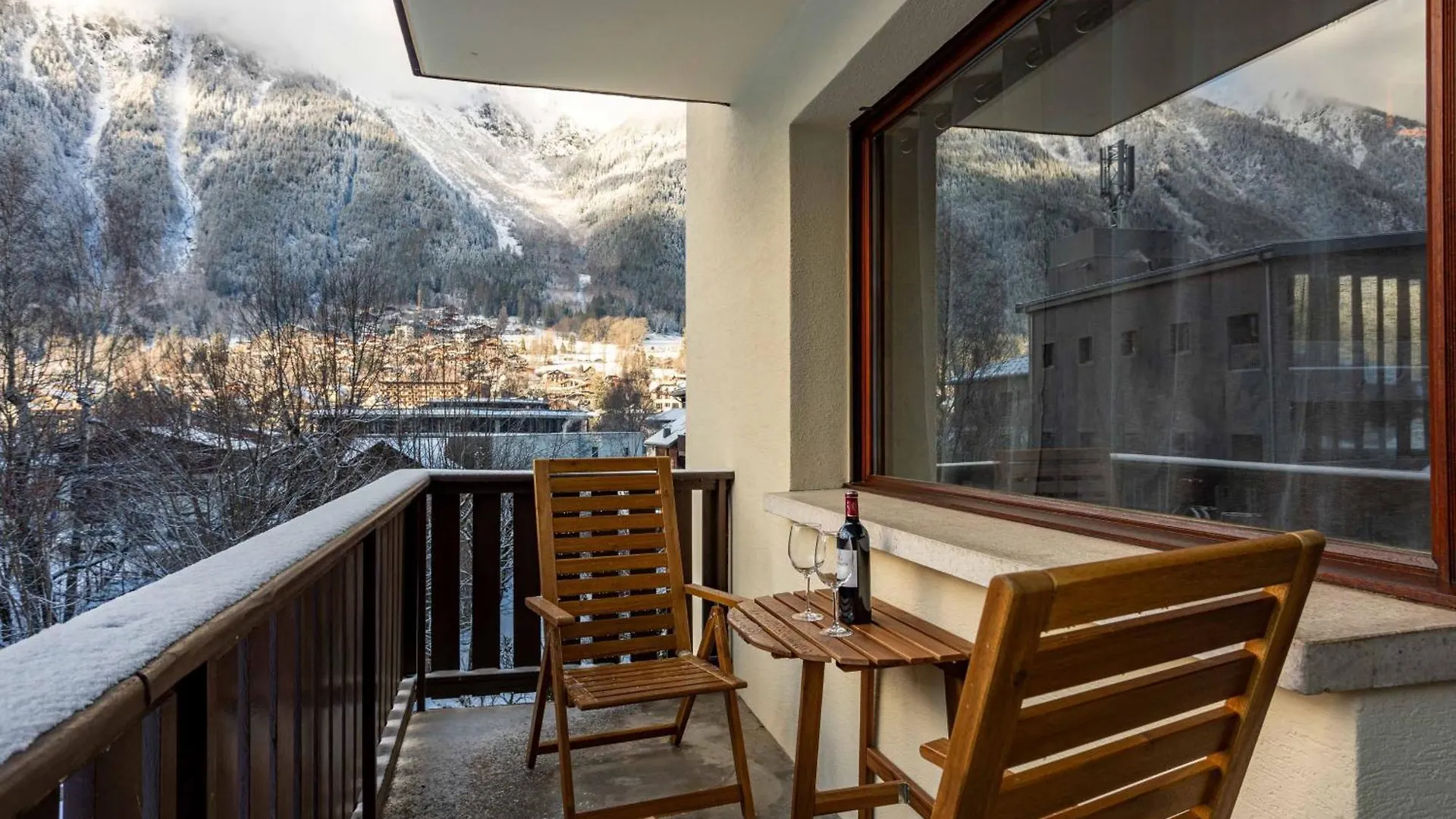 Les Trois Balcons Apartment - Chamonix All Year