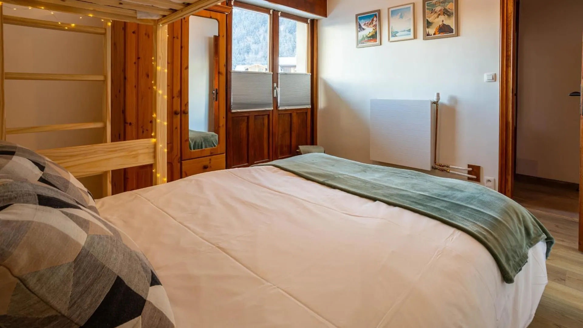 Les Trois Balcons Apartment - Chamonix All Year